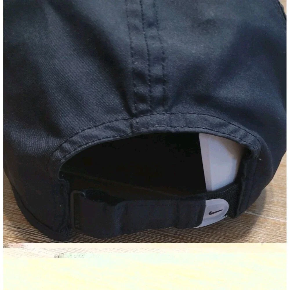 Nike Featherlight Aerobill Dri-Fit Hat Cap Black White Logo Swoosh Running Yoga